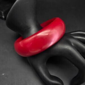 Magenta Pink Moon Glow Bangle Bracelet Vintage Costume Jewelry